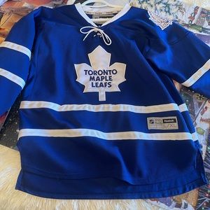 Kids leafs jersey